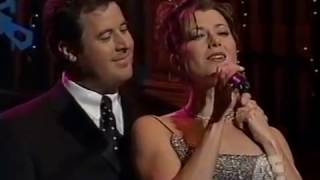 AMY GRANT &amp; VINCE GILL &quot;I&#39;LL BE HOME FOR CHRISTMAS&quot; - BOSTON POPS ORCHESTRA, 2003 [117]