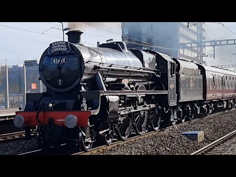LMS Jubilee class45690 Leander thundering through swindon with class 47802 on the rear Headcode 1Z77