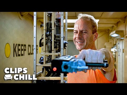 "C'est un très joli Chapeau." | Le Cinquième Élément (Bruce Willis, Milla Jovovich)