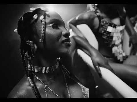 Kashcoming & Dwillsharmony -  Valentina (Official Video)