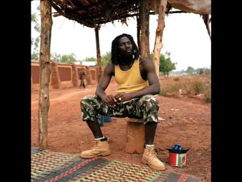 Tiken Jah Fakoly - Le pays va mal
