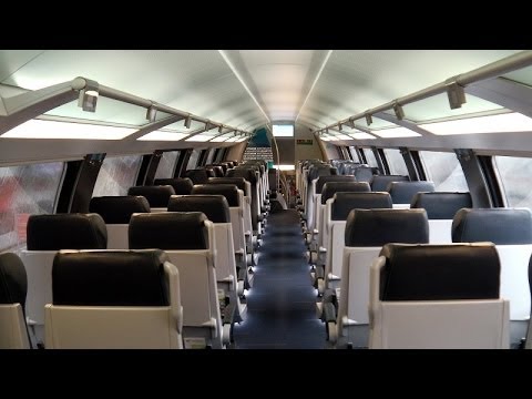 Ein Durchgang durch die WESTbahn - Blick auf: PLUS-Abteil, WESTbistro, Ledersitze, Türen, ...