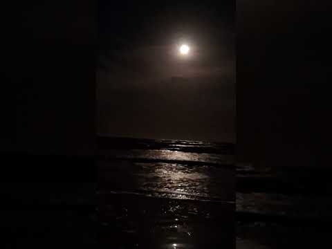 Luna llena sobre  playa  La Aguada. La Paloma  🕊  Uruguay.  ( Rocha)