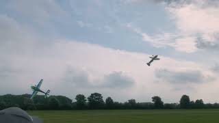 104" Extra NG ARF - zelená 2,64m