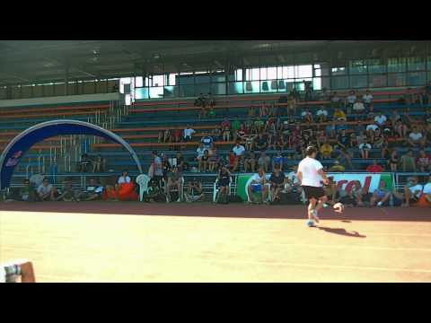 EVG vs. Tom Folan - TOP 32 Battle | SUPER BALL 2013