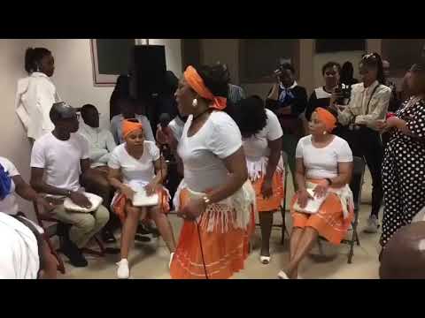 Batucadeira fidju nhu Sao Pedro