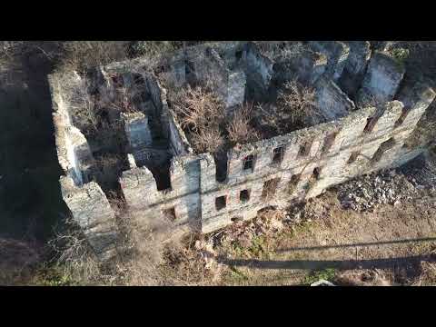 Ruinele Hotelului Bauer din Baziaș