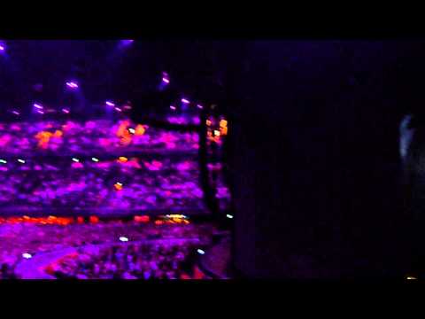 Robbie Williams - Ziggo Dome - 04-05-2014 - Two minute silence