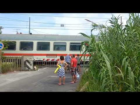 Passaggio a livello Albenga (SV) - Level crossing - Bahnübergang