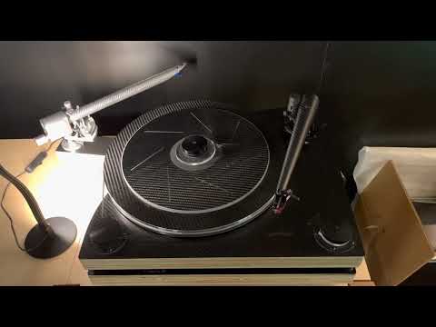 A system tour of the Devore Fidelity sound room at Munich HighEnd 2023.