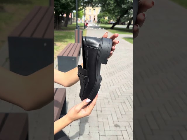 Чоботи жіночі шкіряні байка хутро 592641 Чорний Лофери жіночі замшеві 596021 Чорні 
