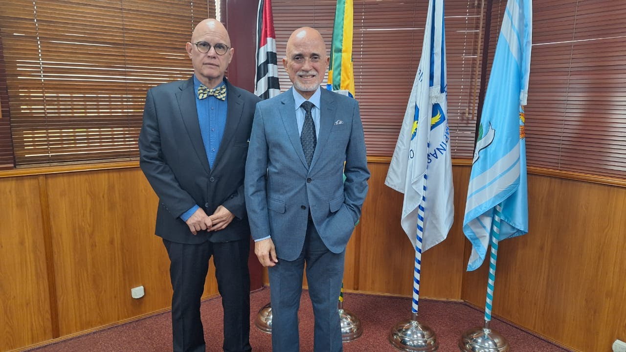 Conversa com Desembargador Dr. Samuel Hugo Lima