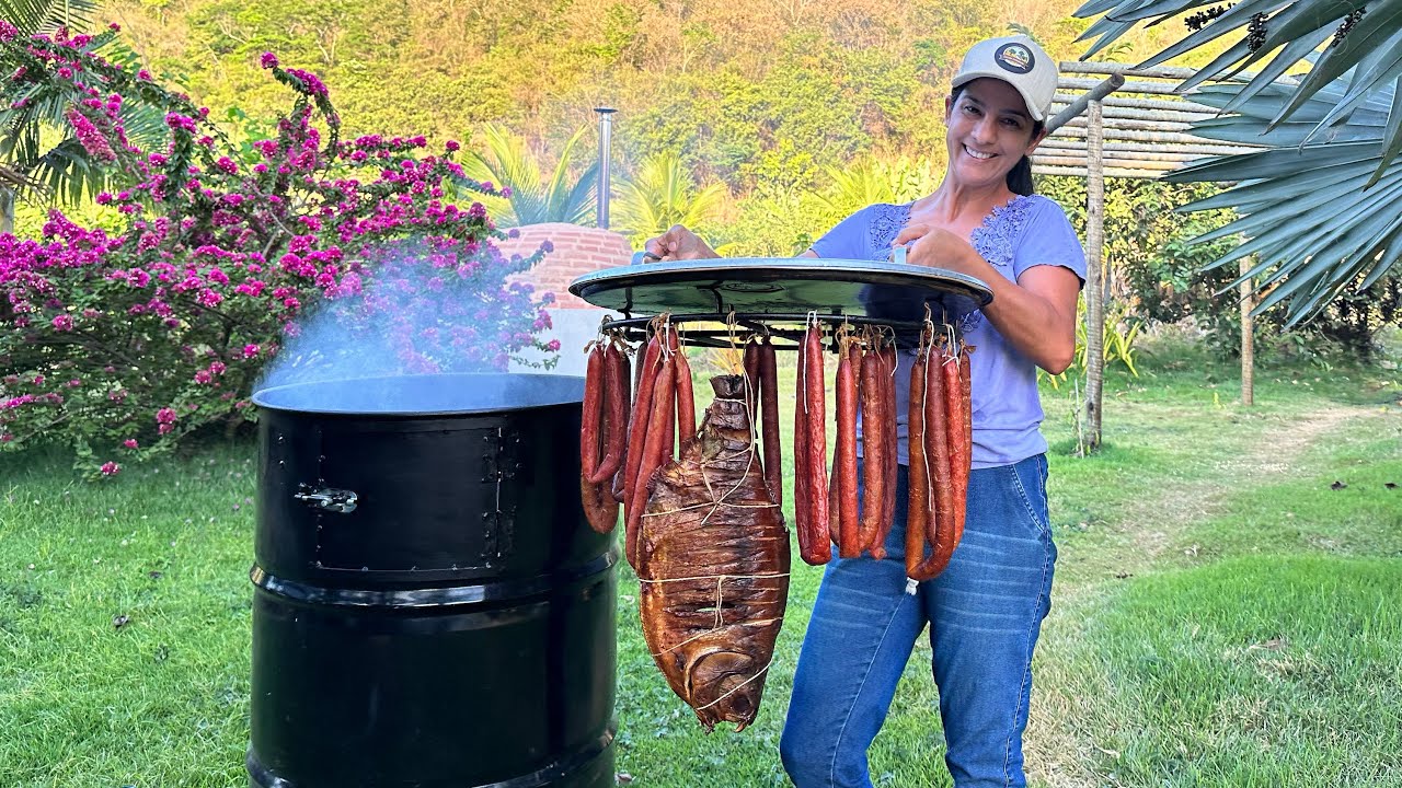 Turbinando minhas Linguiças de peixe com meu novo defumador