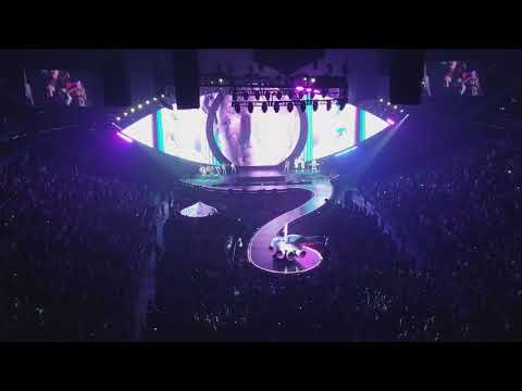 Katy Perry Noise bleed section in Tampa Florida 12/15/17