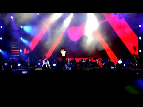 111009 B2ST FICTION KBS FREE CONCERT @ NEW OVERPECK