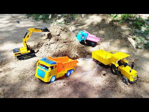 Watch Video JCB Loading Sand Tata Truck, Dumper Truck And Mahindra Tractor | PJ Toys