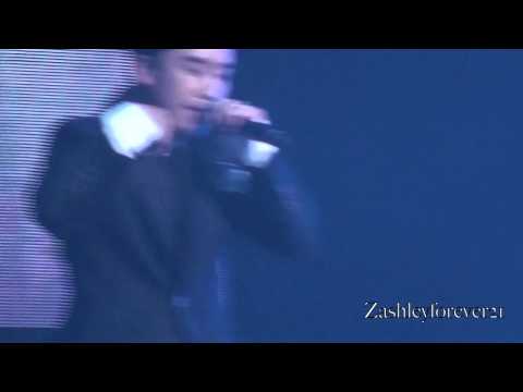 [FANCAM] Seungri @ F1 Singapore Grand Prix performing VVIP