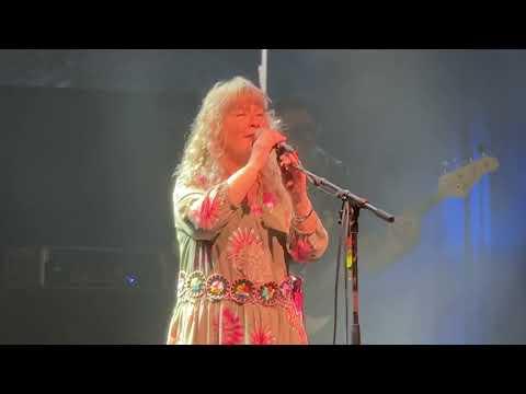 Magda Puskas - O cana cu vin (Flacara martie 2025 Sala Palatului)