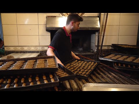 Legendary Turkish Village Cookies Baked in Wood Fired Oven | Turkish street foods