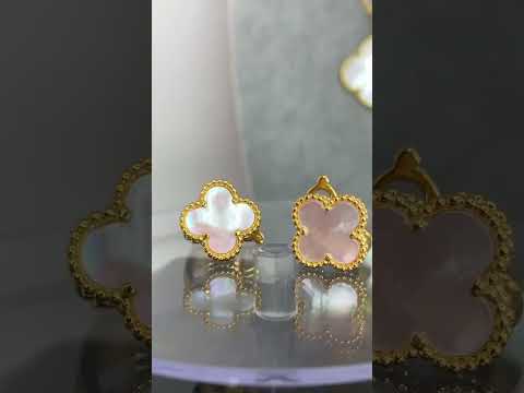 Ван Клиф Van Cleef сережки натуральный белый перламутр на английском замочке / покрытие лимонное золото AU 750 - фото 1 - id-p2581542665