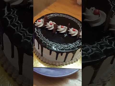 chocolate cake design.