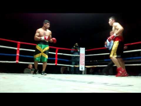 Boxeo de Salta: 2do Round de Durval Palacios Vs Mariano Castillo (BsAs)