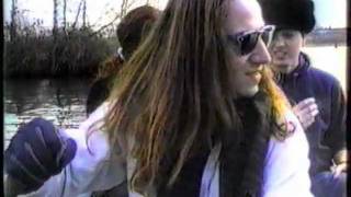Mother Love Bone - Boat (Photoshoot) Mother Love Bone - Boat (Photoshoot)