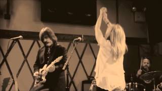 Larry Campbell & Teresa Williams- Keep Your Lamps Trimmed & Burning (Wed 4/8/15)