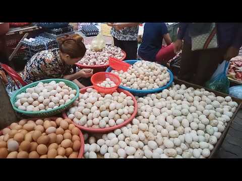 Art Of Living In Asian Market - Natural Life In Phnom Penh Village Food - Cambodia