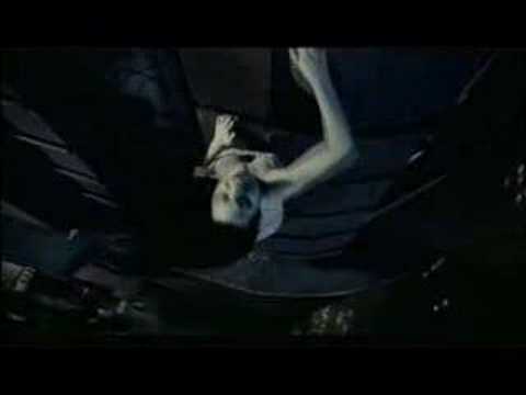 EVANESCENCE feat PAUL McCOY OF 12 STONES ( BRING ME TO LIFE