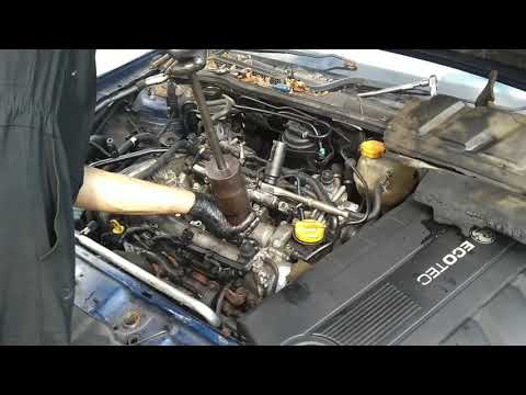 Diesel injector removal puller vauxhaull 1.9 cdti jtd multi jet punto vivaro fiat How to seized