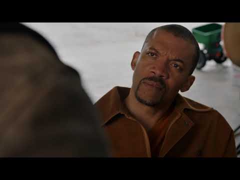 Hailey and Voight Search a Suspect's Garage | Chicago PD 4x21