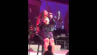 Jazmine Sullivan Sings &quot;In Love With Another Man&quot; Live at Debra Lee&#39;s PRE Dinner