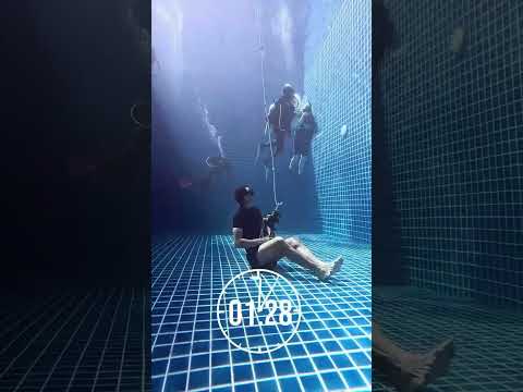 Ep 89 Scuba diving vs free diving, which one do you think is better, holding your