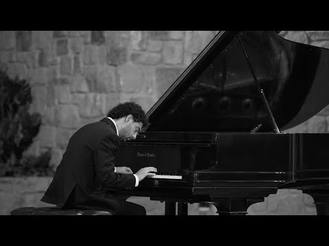 Hans Zimmer – Interstellar | Piano Cover by Artur Zakiyan