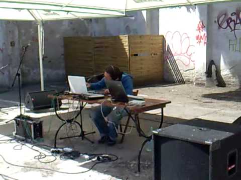 Krzysiek Cybulski, WEF- wydanie główne, patio przed Mandalą, 06.06.2009