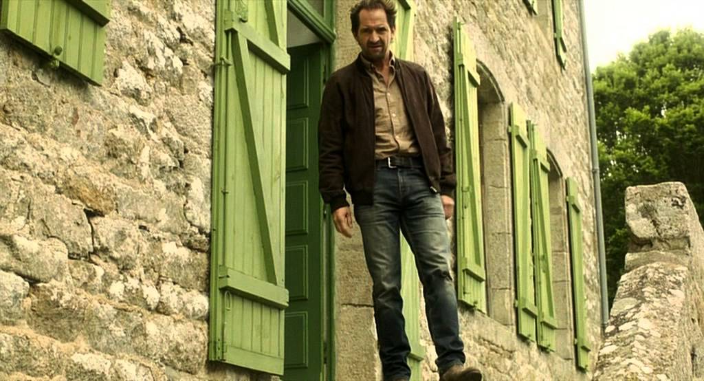 Chez nous c'est trois - Bande Annonce