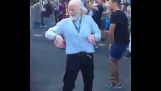 Download lagu Asking Alexandria - UNDIVIDED mp3 Download lagu Asking Alexandria - UNDIVIDED mp3