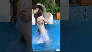 中国のプールで働けば合法で女性を抱ける　China Water Park sliders girl body tatting tiktok funny #bikini #funny#waterpark