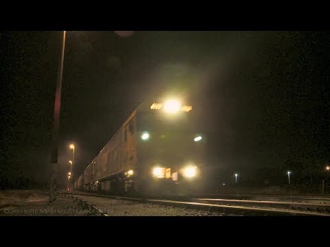G522 & G529 on Mildura 9101 Fruity Containers - PoathTV Australian Trains & Railways