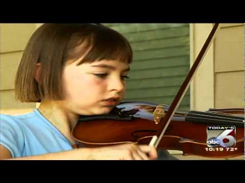 Kuna's small fry fiddle champion