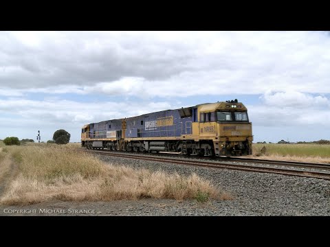 NR93 & NR34 Light Engines Rescue Mission For 4MP7 (2/12/2020) - PoathTV Australian Trains & Railways
