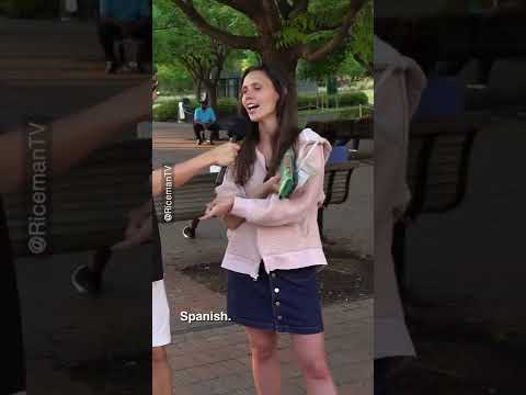 What did she say in Papiamento? 🇦🇼 #shorts