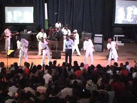 Sulumani Chimbetu&Ochestra  Dendera Kings Window