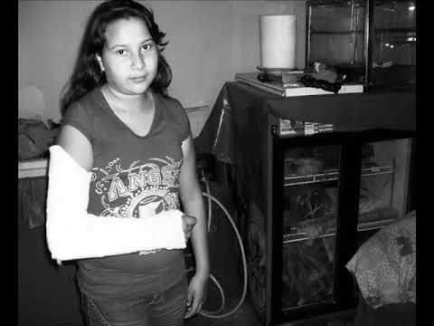 Hipertexto 44 - Muestra Fotográfica Filminuto. No M4Ltr4Tes A Tus Hijos