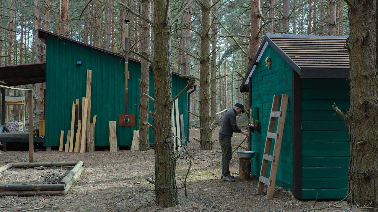 My Forest homestead, Now I have an outdoor shower, off grid building