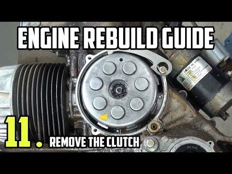 Remove the clutch  - Vespa LML Engine rebuild tutorial Part 11