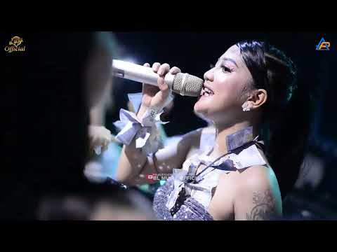 GAUN MERAH - SINKA XUN - BLMUSIK LIVE IN PASIRNANGKA SABAGI