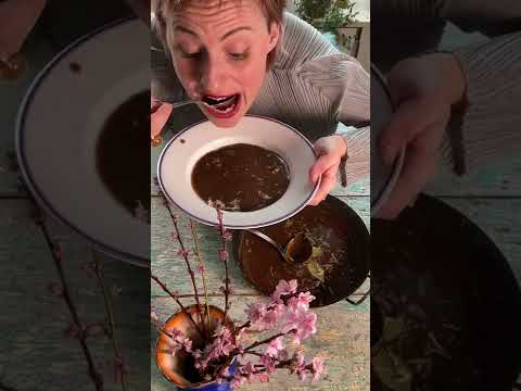 How to make soup from flour: Basler Mehlsuppe // Roasted flour soup