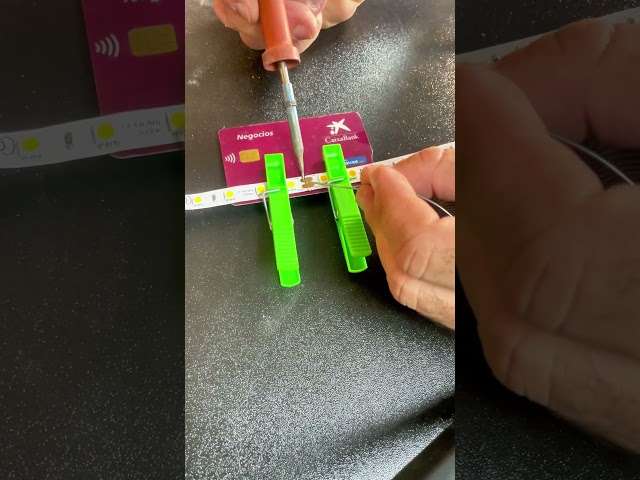 Vídeo relacionado con Alomejor Conectores de Tira LED de Conexión Rápida Fácil Instalación para Party Warehouse Factory 10 Mm 10 Piezas